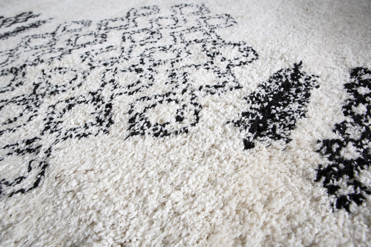 Tappeto in stile berbera nero e bianco 160x230 cm OYO