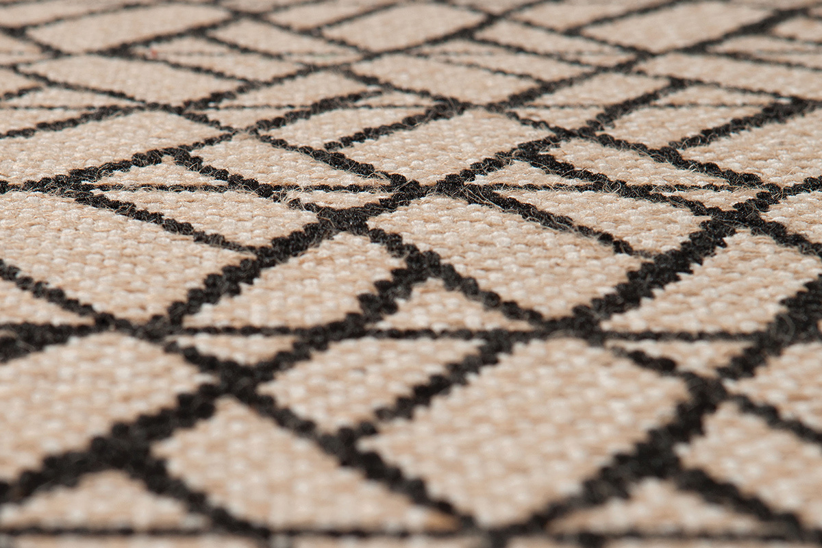 Tappeto moderno naturale con motivo grafico nero 160 x 230 cm ETNICA