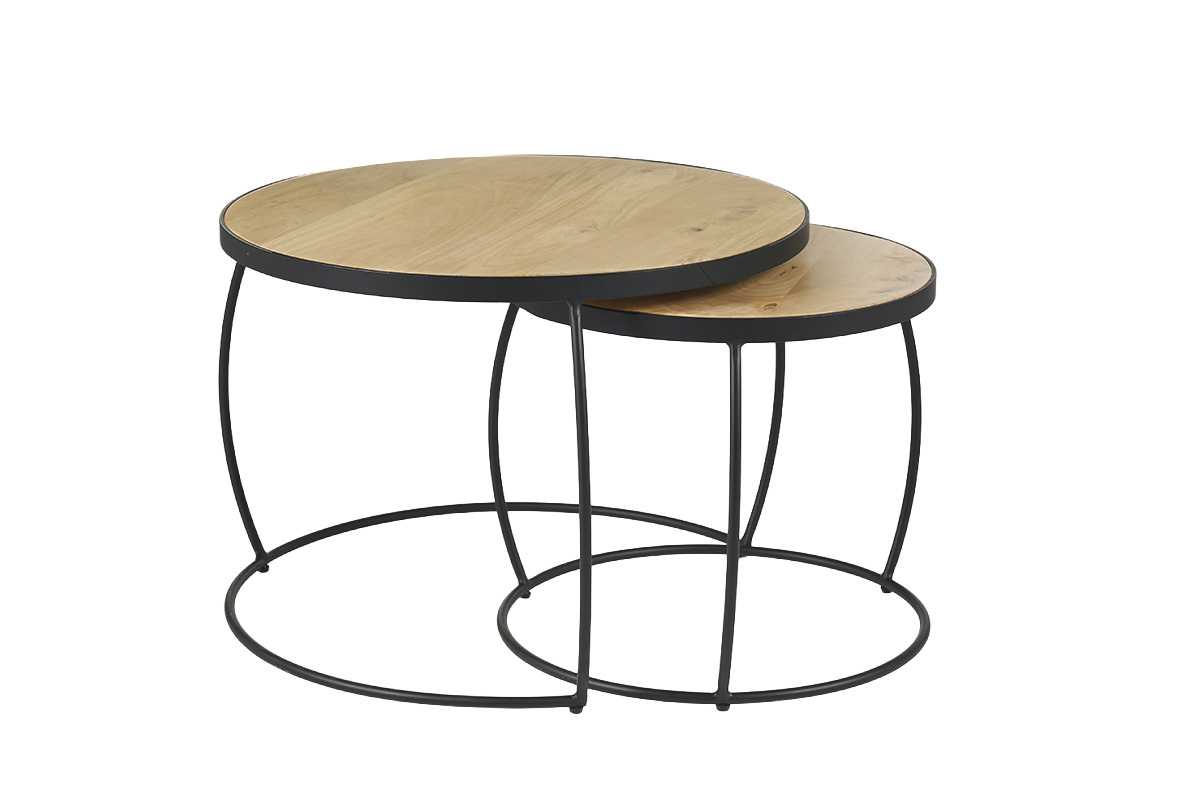 Tavolini nidificati rotondi in legno di mango e metallo, vista frontale.