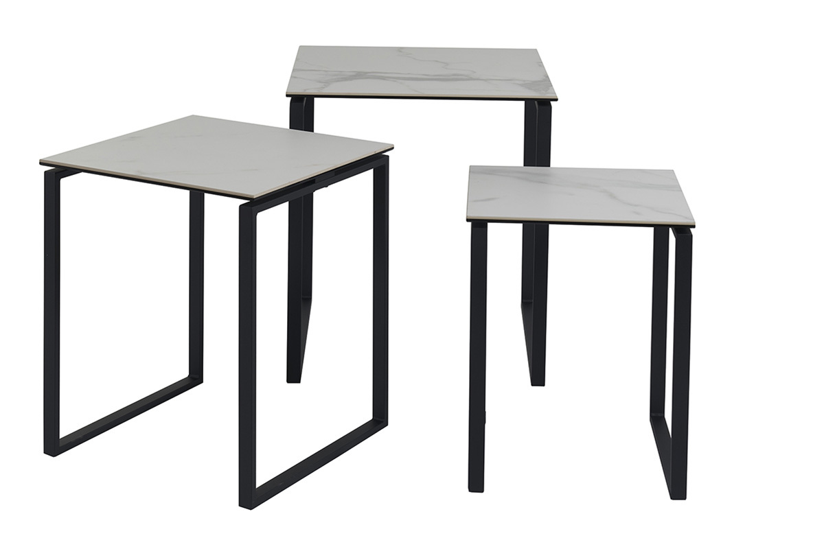 Tavolini da salotto estraibili design in ceramica effetto marmo bianco e metallo nero (set di 3) STRESA