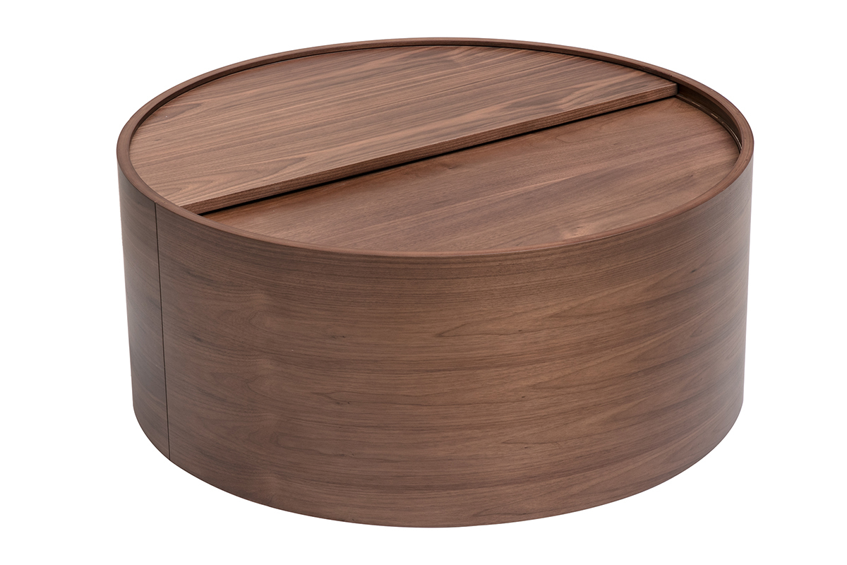 Tavolino basso rotondo in noce con piano girevole, vista da 3/4.