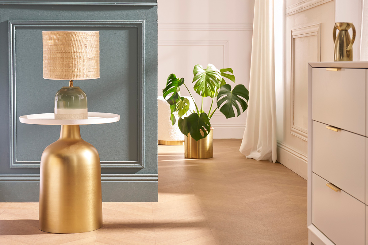 Tavolino da caff design rotondo in metallo dorato e ripiano bianco opaco RAMSES