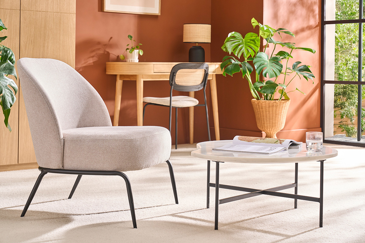Tavolino design in marmo bianco e metallo nero L80 cm SASSO