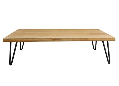 Tavolo basso in legno di mango con piede a forma di spillo in metallo modello VIBES
