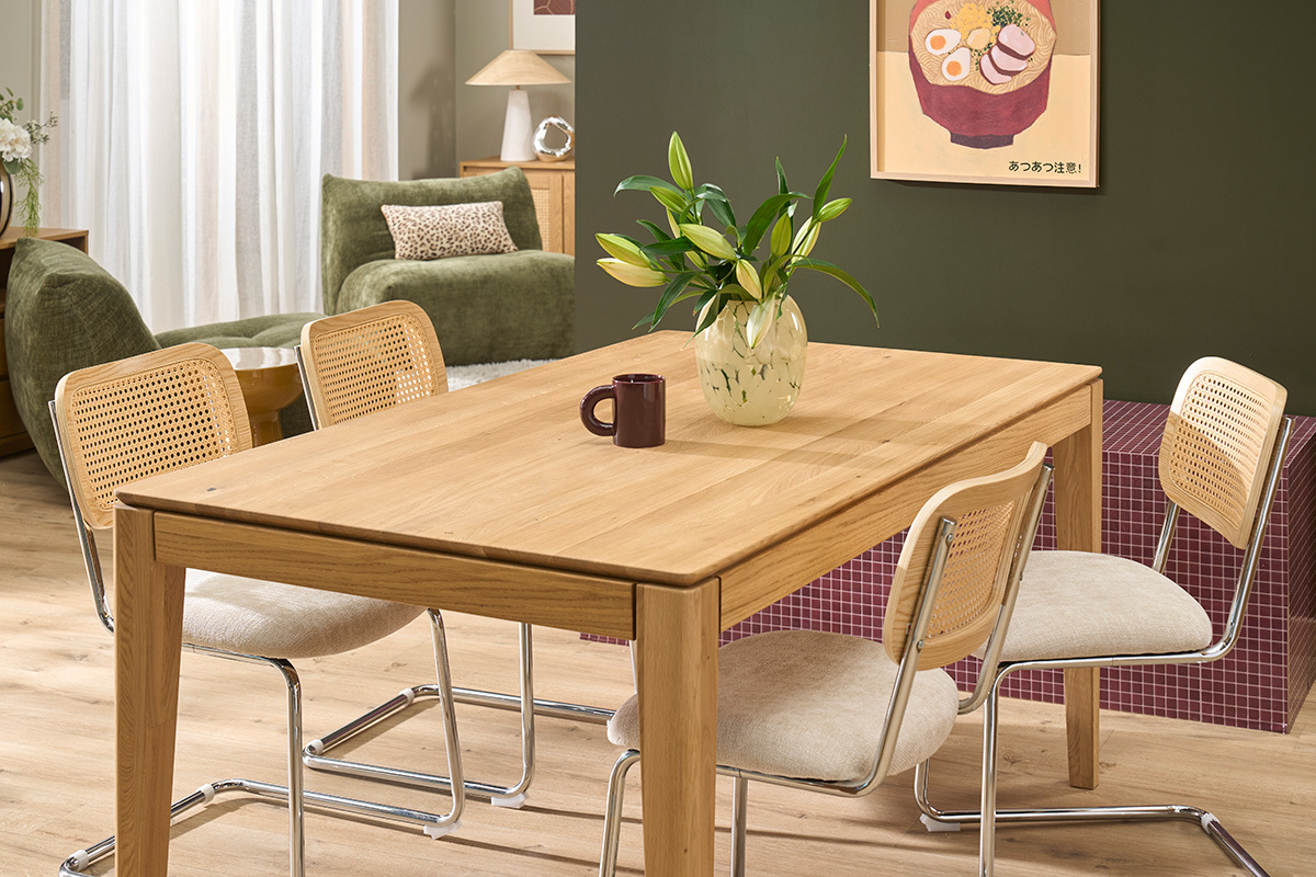 Tavolo da pranzo rettangolare allungabile con prolunga integrata in legno chiaro di rovere massiccio L160-245 cm NELYA