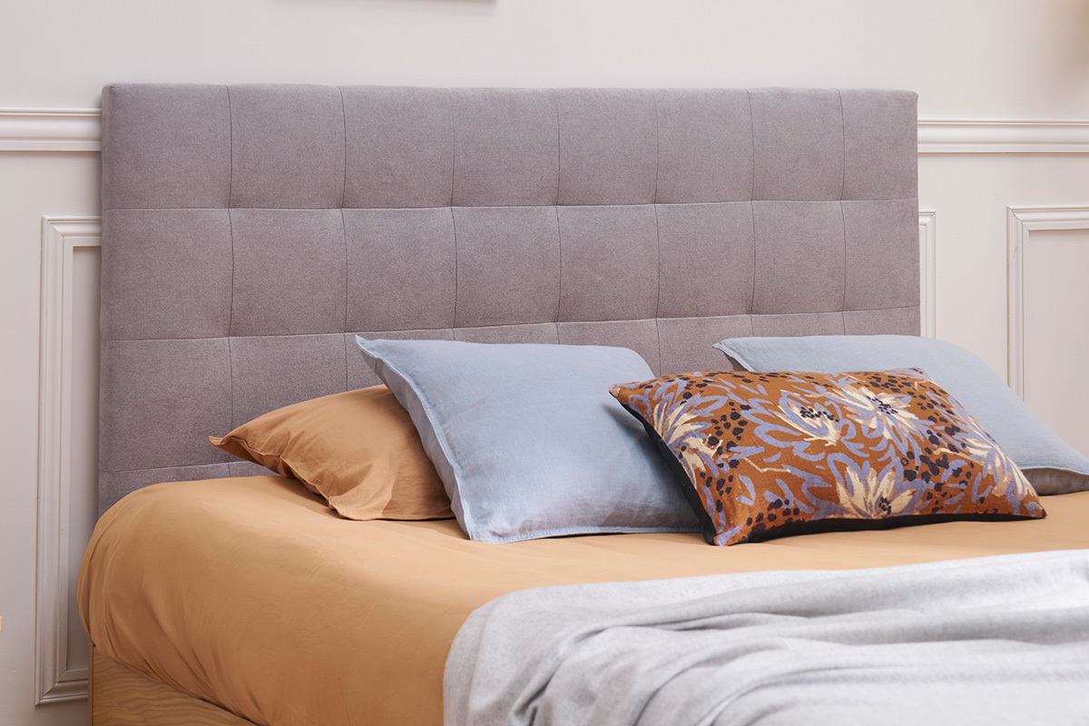 Testiera del letto imbottita in tessuto grigio 160 cm HALCIONA